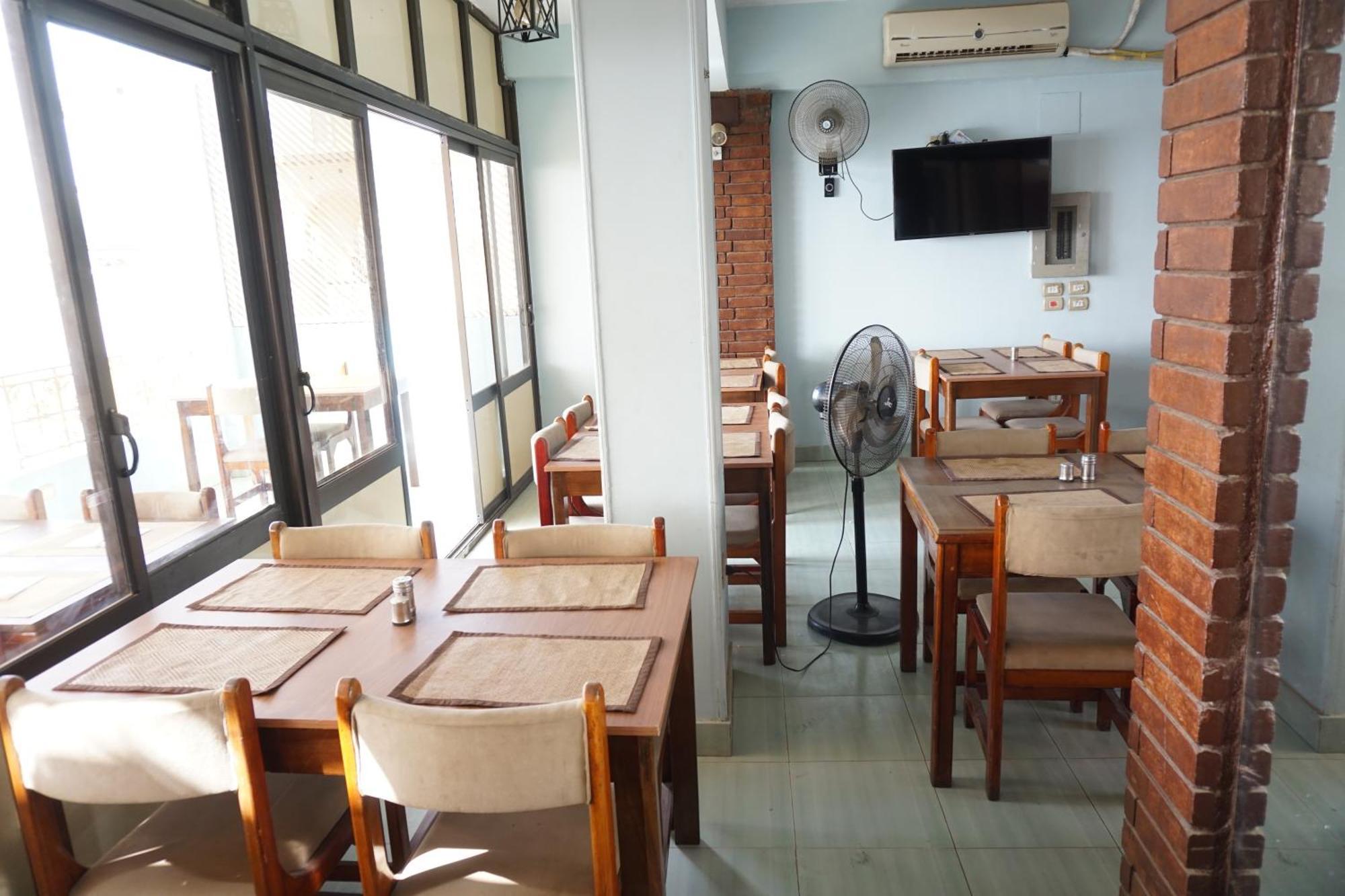 Merry Land Hotel & Roof Top Nile Restaurant Luxor Exterior foto